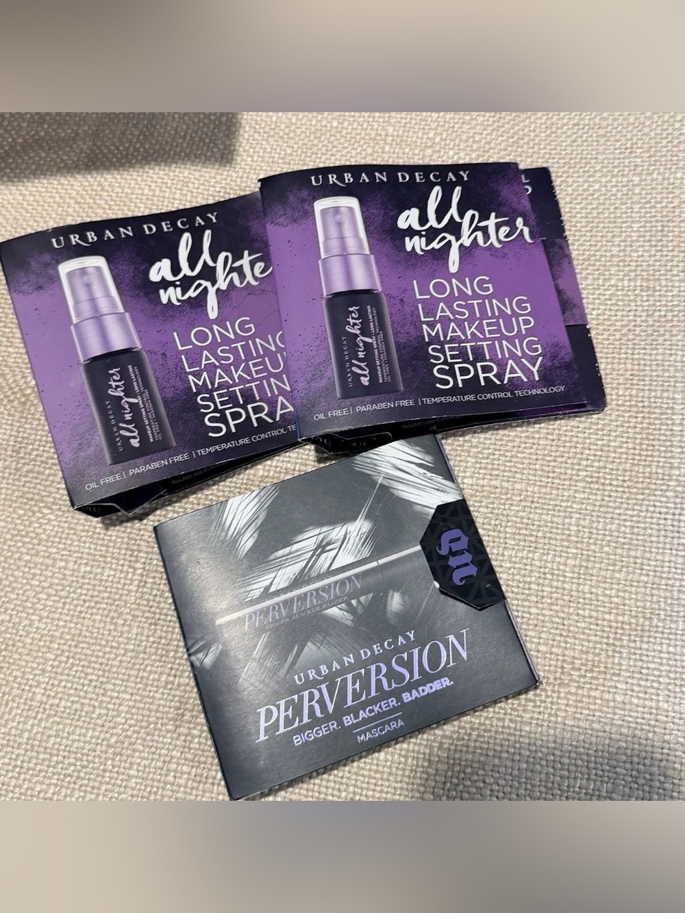 URBAN DECAY 3 piece travel Set - ALL NIGHTER & PERVERSION MASCARA.